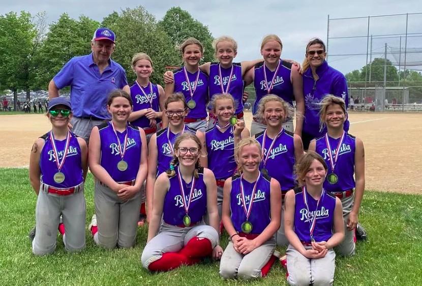 Liz Gerads with the Royals after a tournament win
